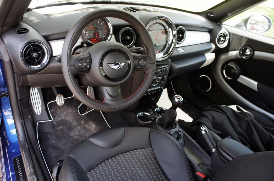  Mini Coupe JCW 2012 года  (фото 24 из 173)